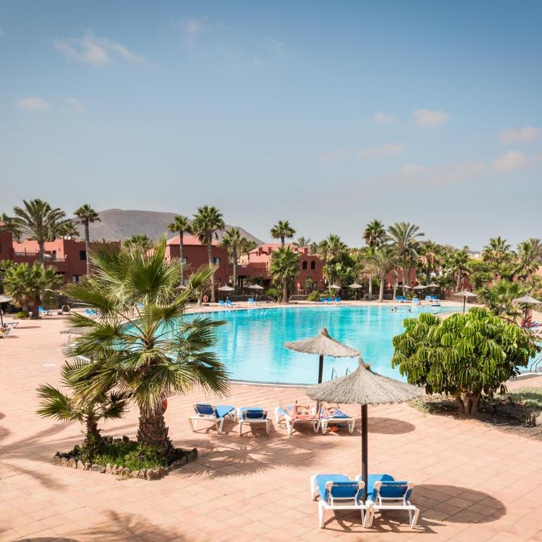 Home2Book Comfy Casa Palomita, Terrace&Pool - Two-Bedroom Apartment - 5