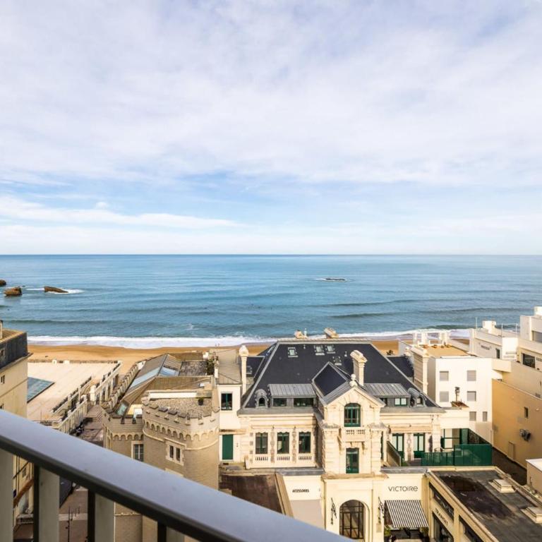 SKY KEYWEEK 2 bedroom sea view apartment in the center of Biarritz - Apartment - 4
