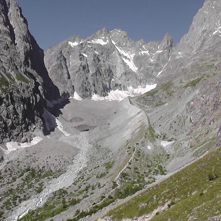 Les VIGNEAUX Hautes Alpes, Appartement 4 personnes, avec belle terrasse - Appartement 2 Chambres - 34