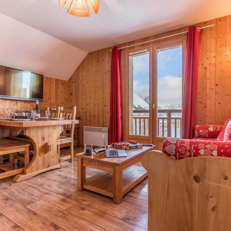 Madame Vacances Les Chalets du Berger Premium*** - Apartment - 7