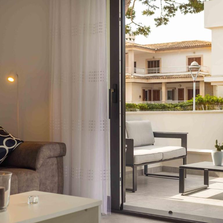 Es descans - Three-Bedroom Villa - 10