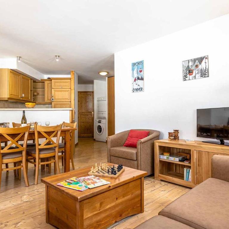 Madame Vacances Résidence Les Jardins de la Vanoise - Appartement 2 Chambres (9 Personnes) - 7