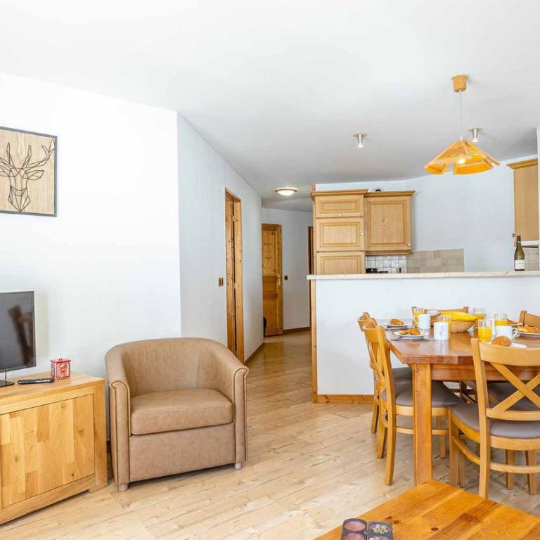 Madame Vacances Résidence Les Jardins de la Vanoise - Appartement 2 Chambres (5 Personnes) - 8