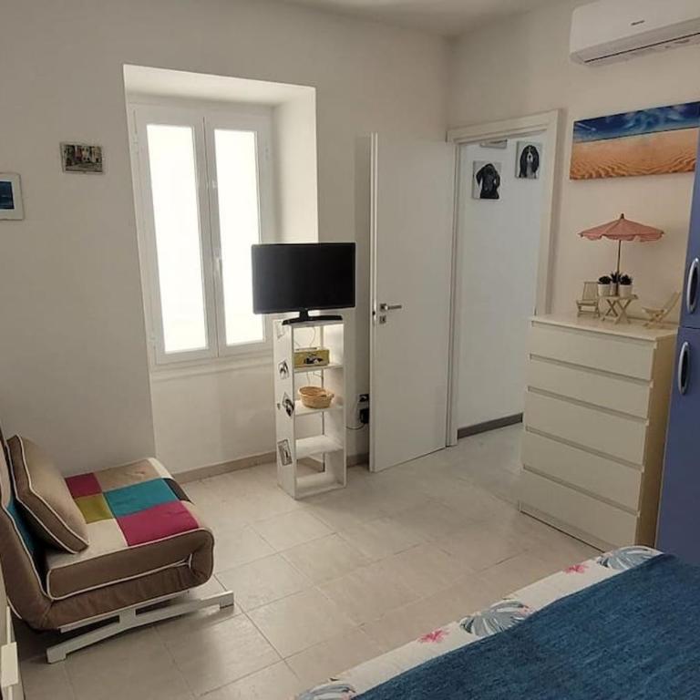 Bilocale nel cuore di Sanremo - Appartamento con 1 Camera da Letto - 8