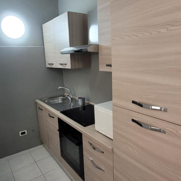 Bilocale nel cuore di Sanremo - Appartamento con 1 Camera da Letto - 11