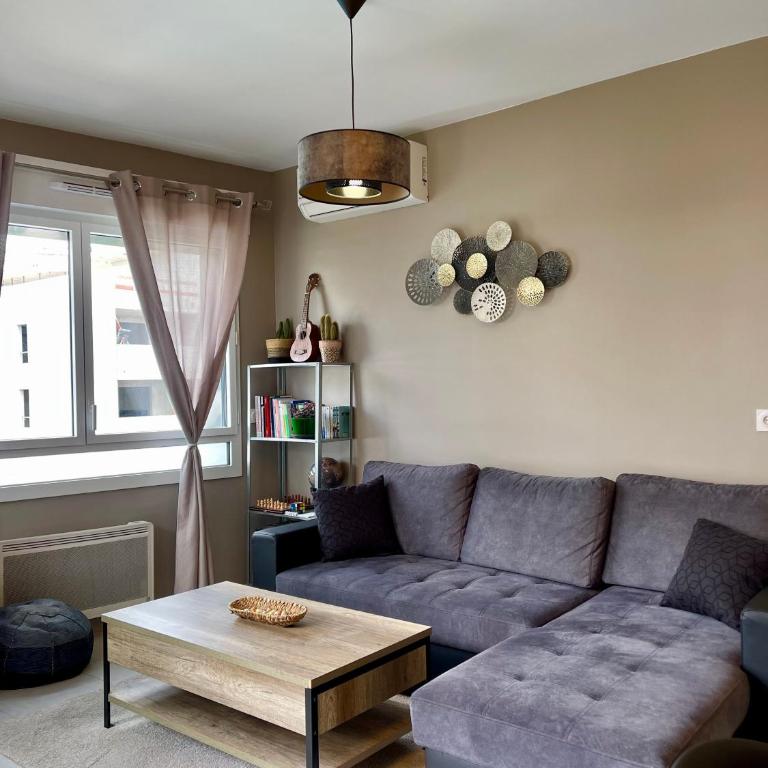 Très bel appartement dans résidence avec piscine à 5min des plages de Villeneuve Loubet. - Appartement 1 Chambre - 5