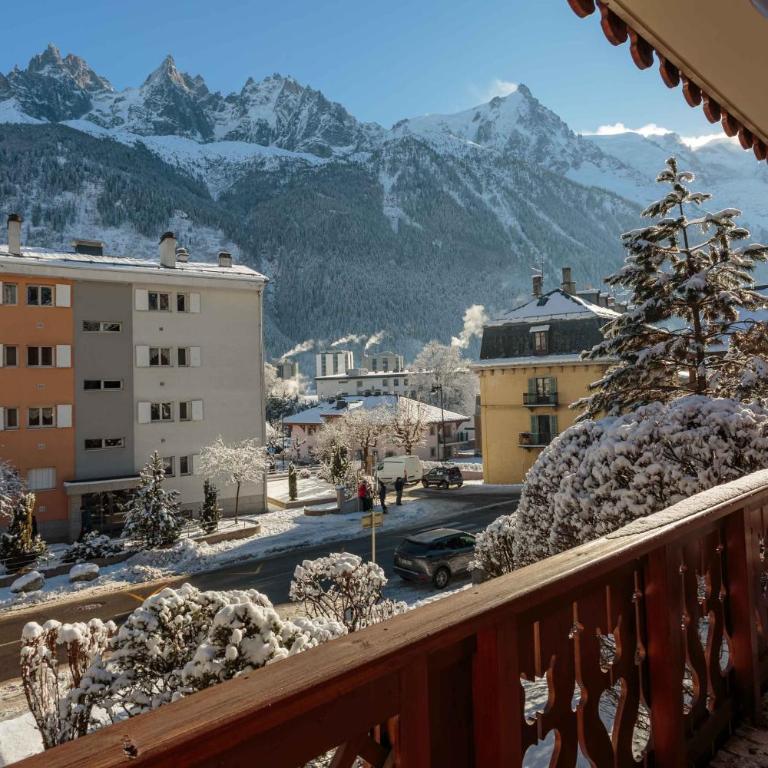 Chamois Apartment- Chamonix All Year - Apartment with Mountain View - 21