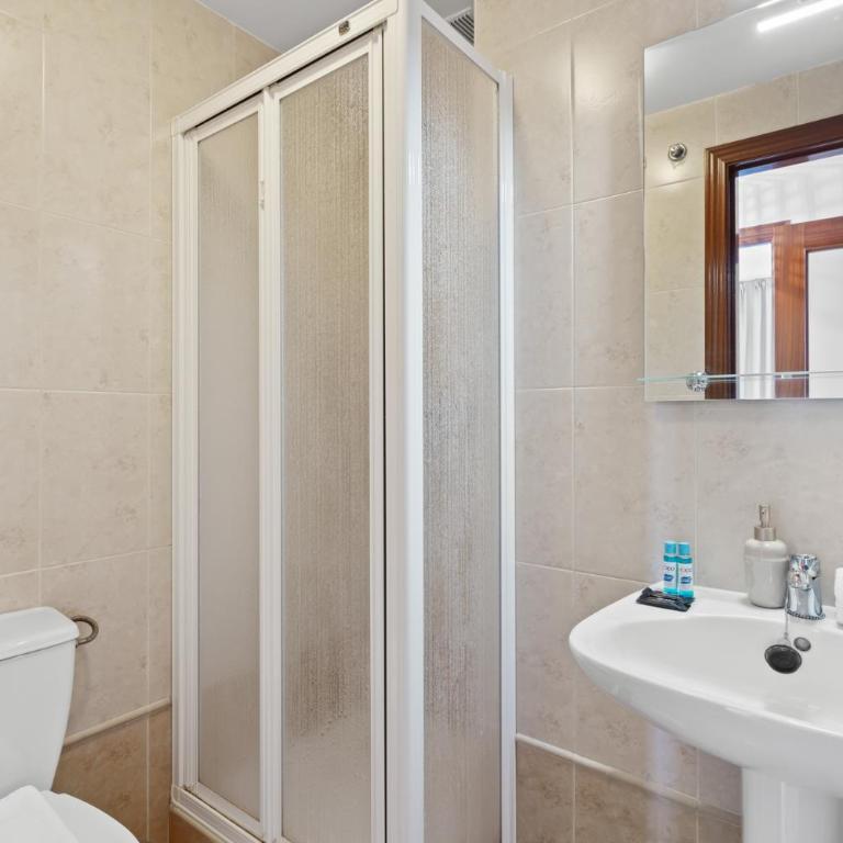 Paloma park apartment by Costarentals - Ref 165 - Three-Bedroom Apartment - 25