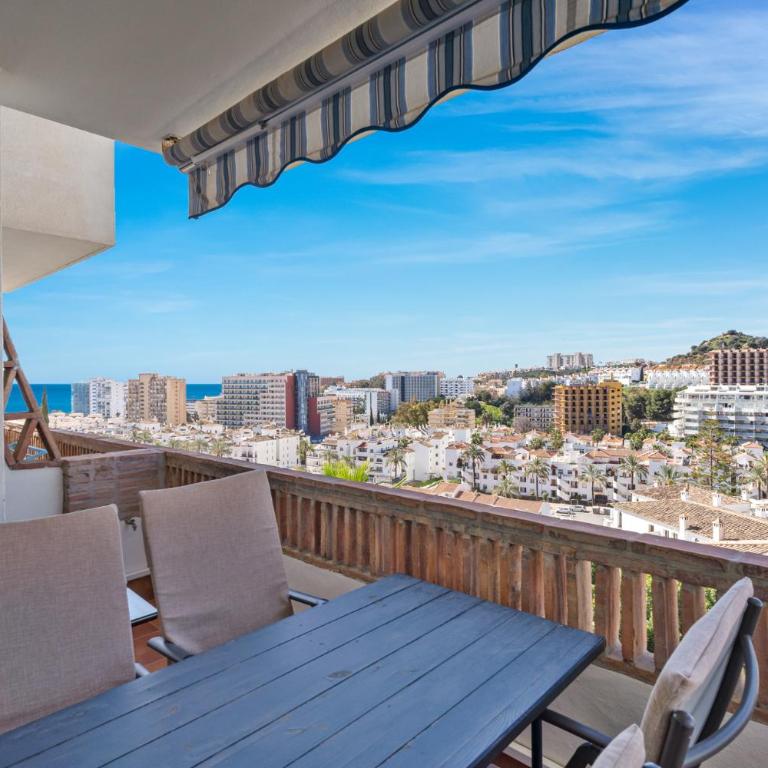 Paloma park apartment by Costarentals - Ref 165 - Three-Bedroom Apartment - 2