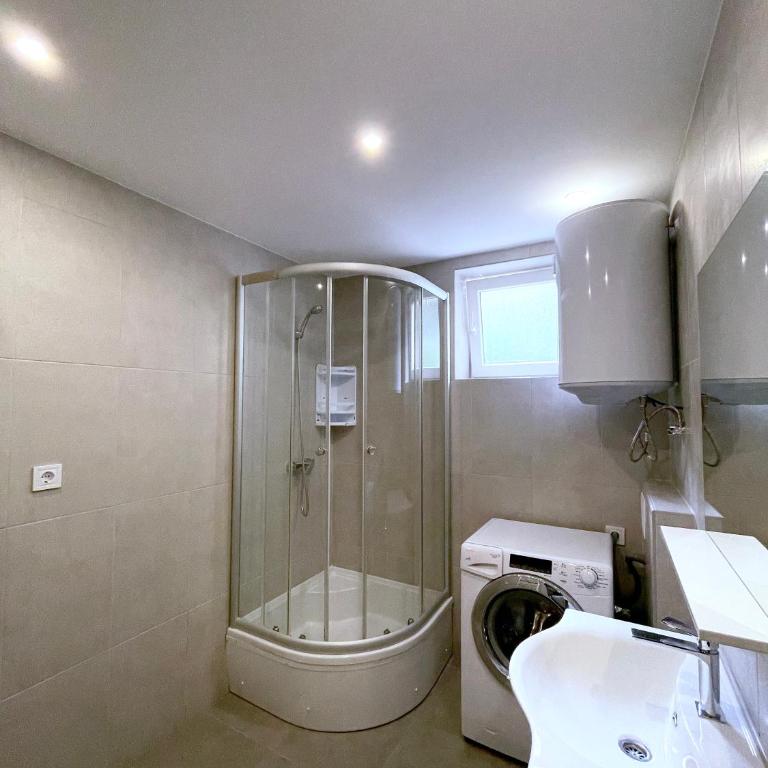 Orahovac Family Bay - Two-Bedroom Apartment - 4