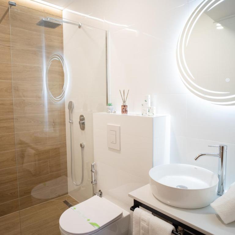 Apartments and rooms SMILE - One-Bedroom Apartment - 15