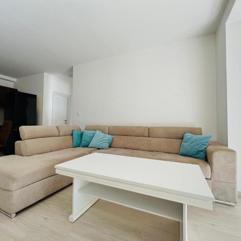 Apartment with terrace and private parking - Apartman sa Terasom - 16