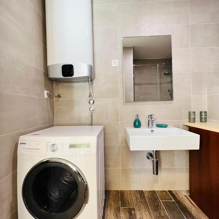 Apartment with terrace and private parking - Apartman sa Terasom - 36