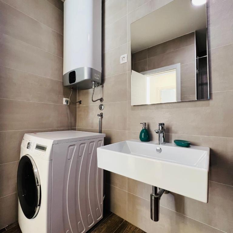 Apartment with terrace and private parking - Apartman sa Terasom - 39