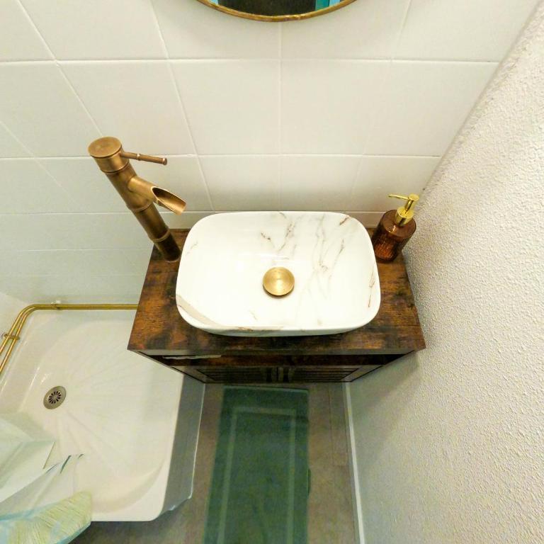 Splendide appartement GOLDEN HOUSE vue LAC et montagne - Appartement 1 Chambre - 25
