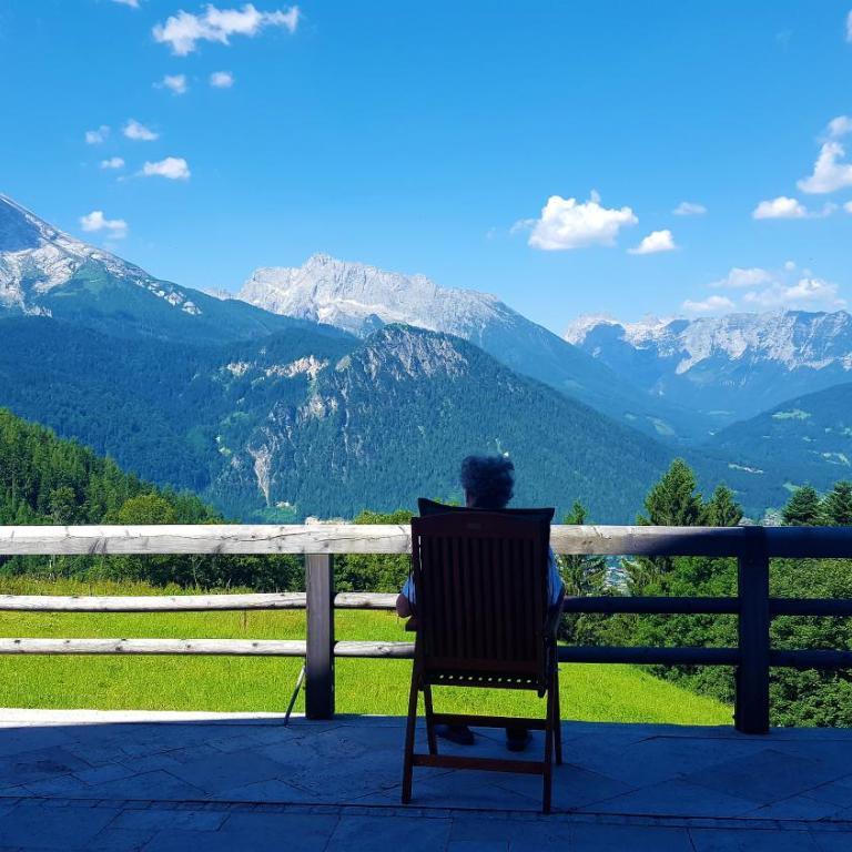2 Bergpanorama mit Blick ins Tal für absolute Nichtraucher - Apartment mit 1 Schlafzimmer - 1