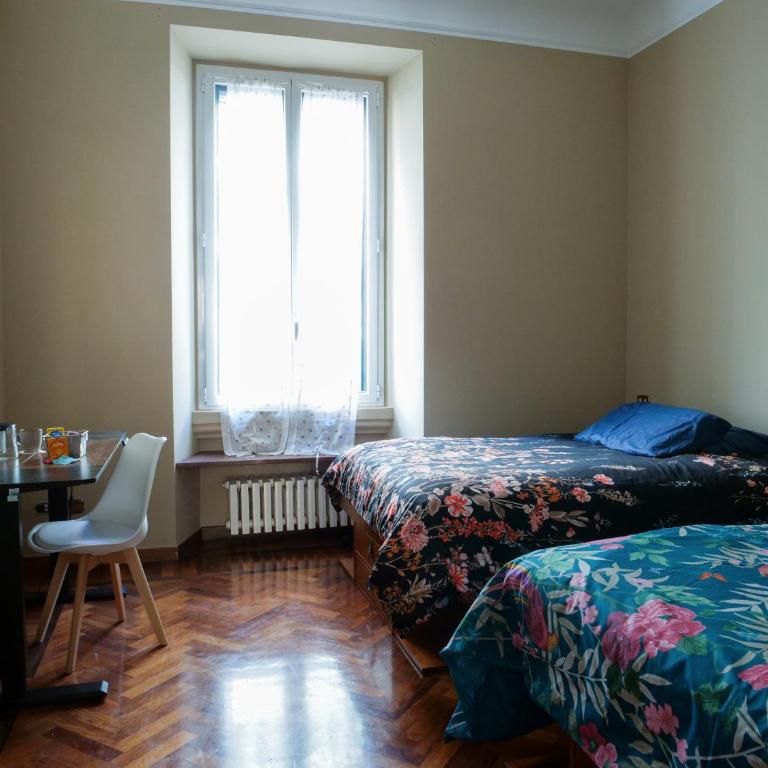 Wonderful downtown apartment-HD NETFLIX, KING-SIZE BED, two minutes' walk from metro - Appartamento Deluxe - 6