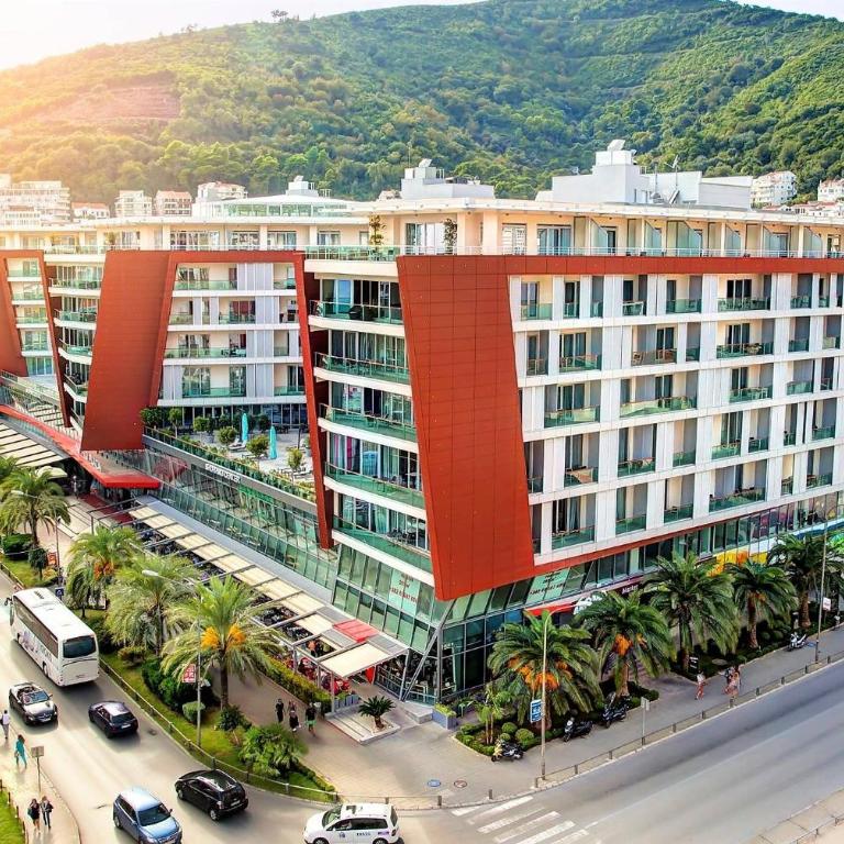 Condo Studio Plaza - Deluxe King Studio - 3