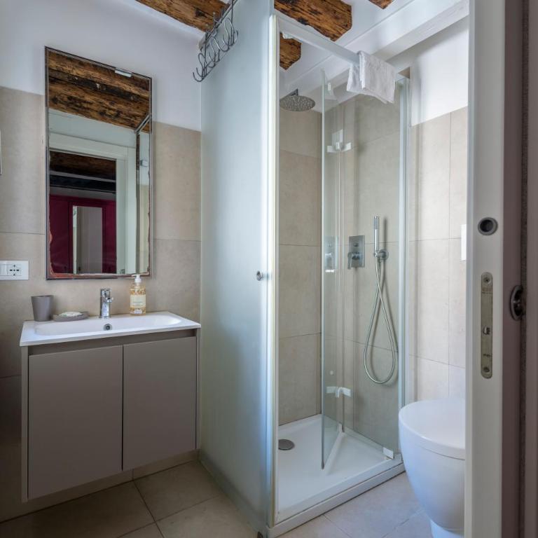 Ca Bibi, Guest House Close the Grand Canal - Camera Tripla con Bagno Privato - 17