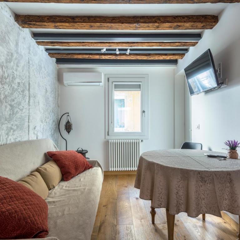 Ca Bibi, Guest House Close the Grand Canal - Camera Tripla con Bagno Privato - 1