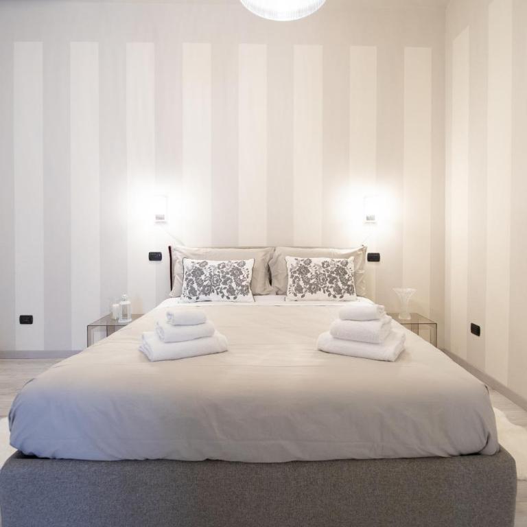 Venus Luxury Apartment in Center Town - Deluxe Apartment - 13