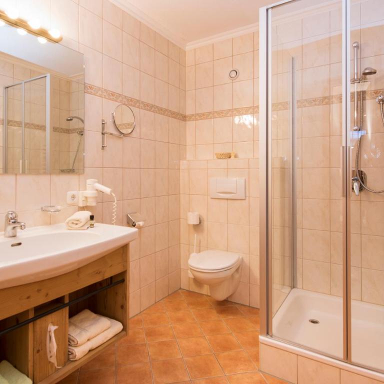 Hotel Brunnenhof - Standard Familienzimmer - 2