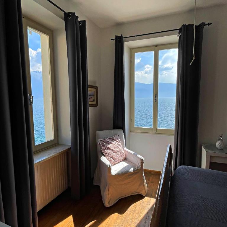 Albergo Gargnano - Camera Matrimoniale con Vista Lago - 3