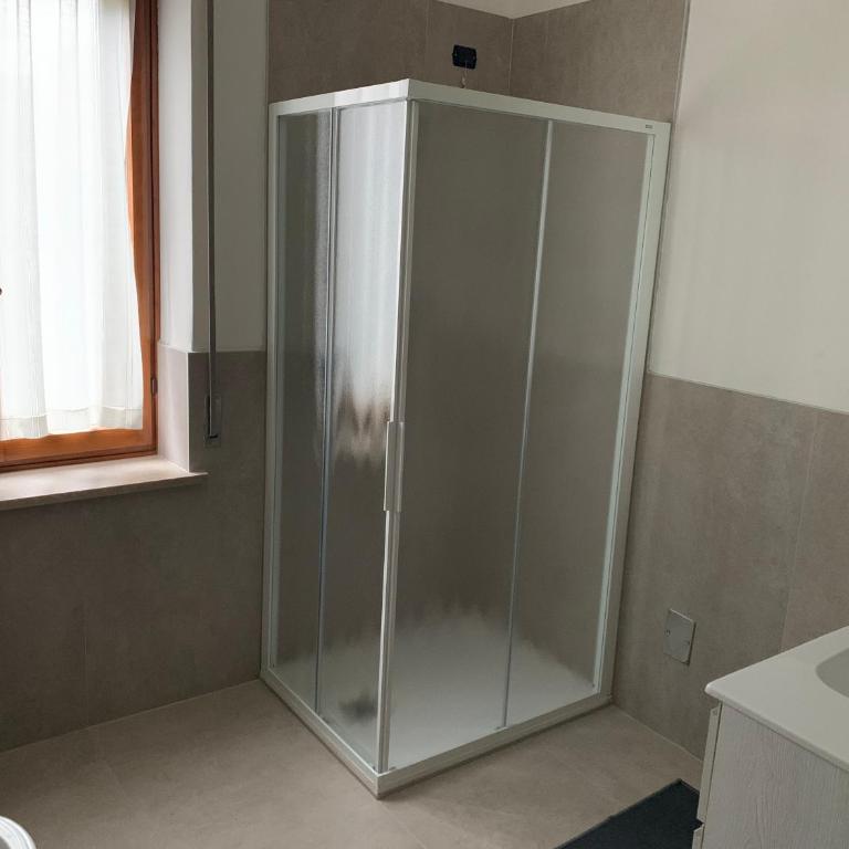 Spagna B&B - Camera Matrimoniale/Doppia con Letti Singoli con Bagno Privato - 3
