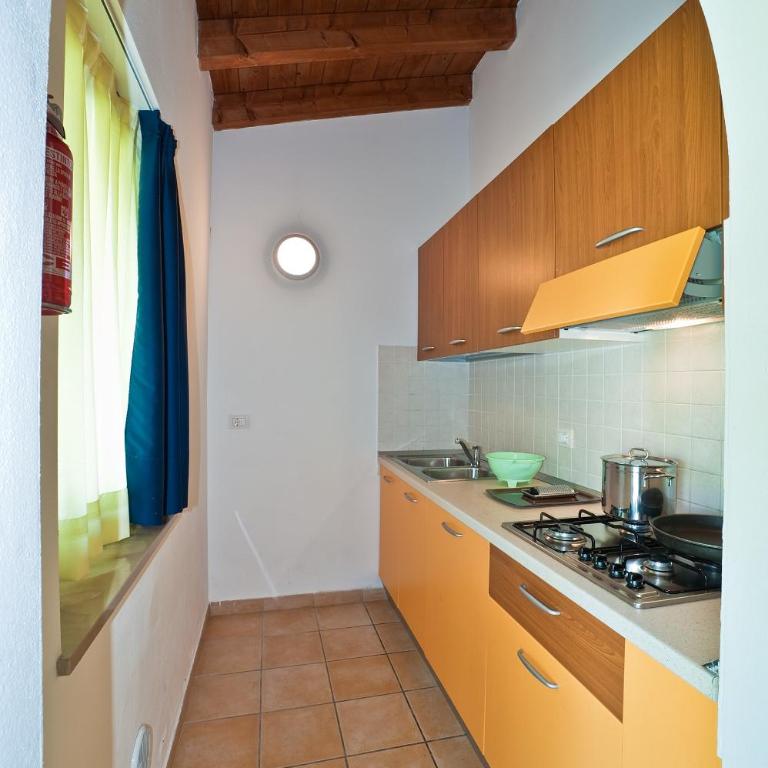 Campeggio del Garda - Bungalow con 2 Camere da Letto - 5