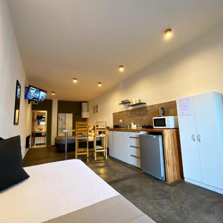 Beatriz Apartamentos - Monoambientes - Estudio Familiar - 13
