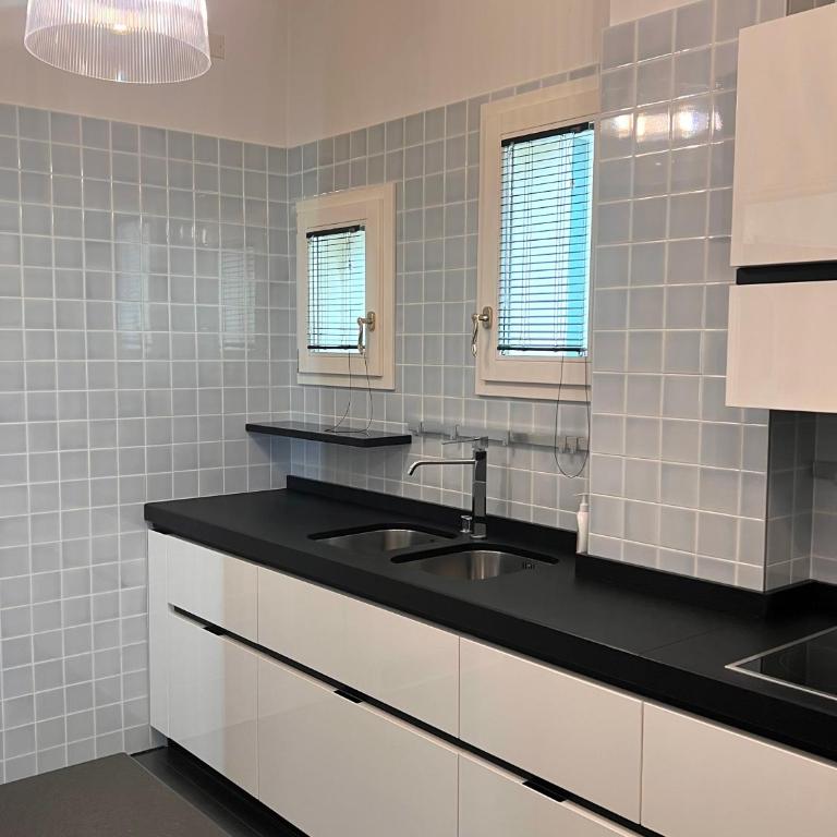 Piazza Maggiore Luxury Apartment - Two-Bedroom Apartment - 13