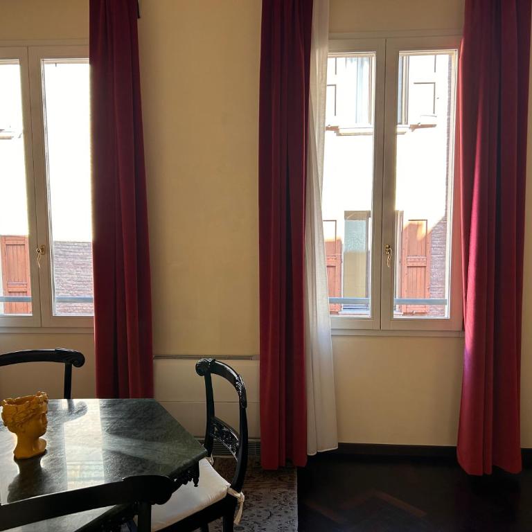 Piazza Maggiore Luxury Apartment - Two-Bedroom Apartment - 9