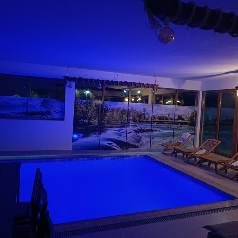 Villa Adanis - Three-Bedroom Townhouse - 42