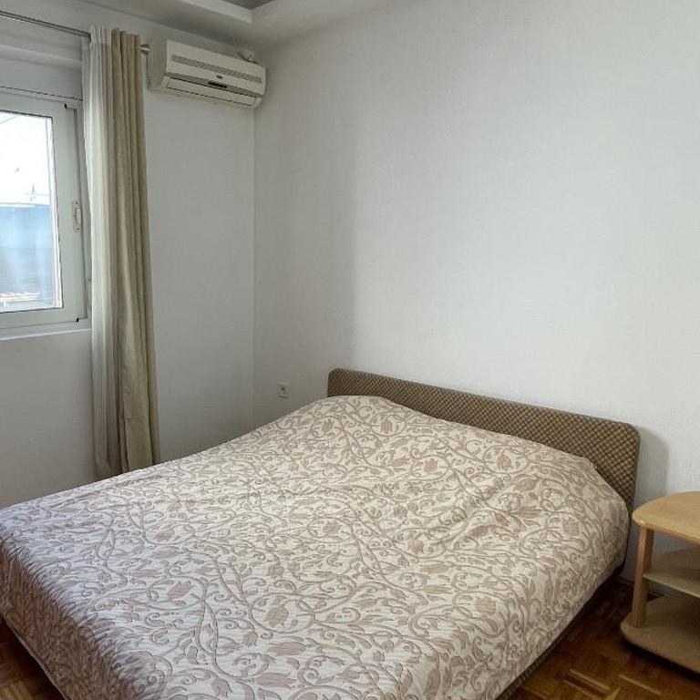 Apartmani centar ulcinj - Deluks Dvokrevetna Soba sa Bračnim Krevetom - 1