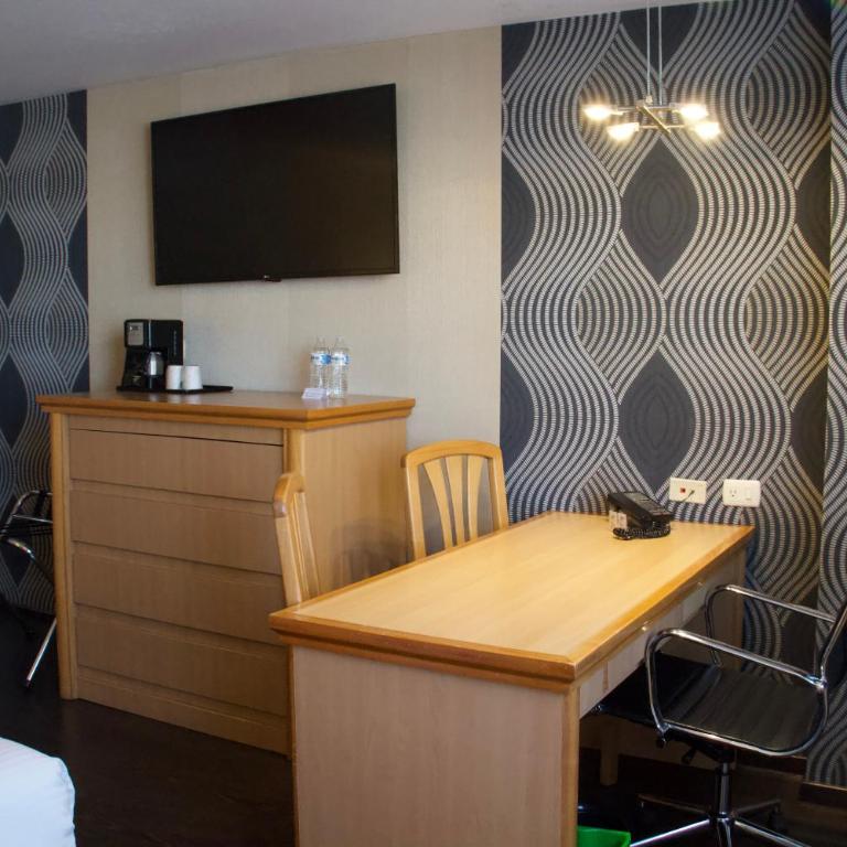 Hotel Riazor Aeropuerto - Habitación con cama extragrande. - 5