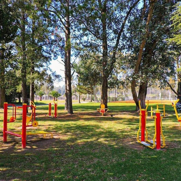 Casa con piscina privada climatizada e iluminada en exclusivo Golf Country Club Campo de Golf de 18 hoyos Piscina cubierta climatiza del club Canchas de futbol y tenis profesionales iluminadas Recreación Infantil Market y todo tipo de servicios - Villa con piscina privada - 17