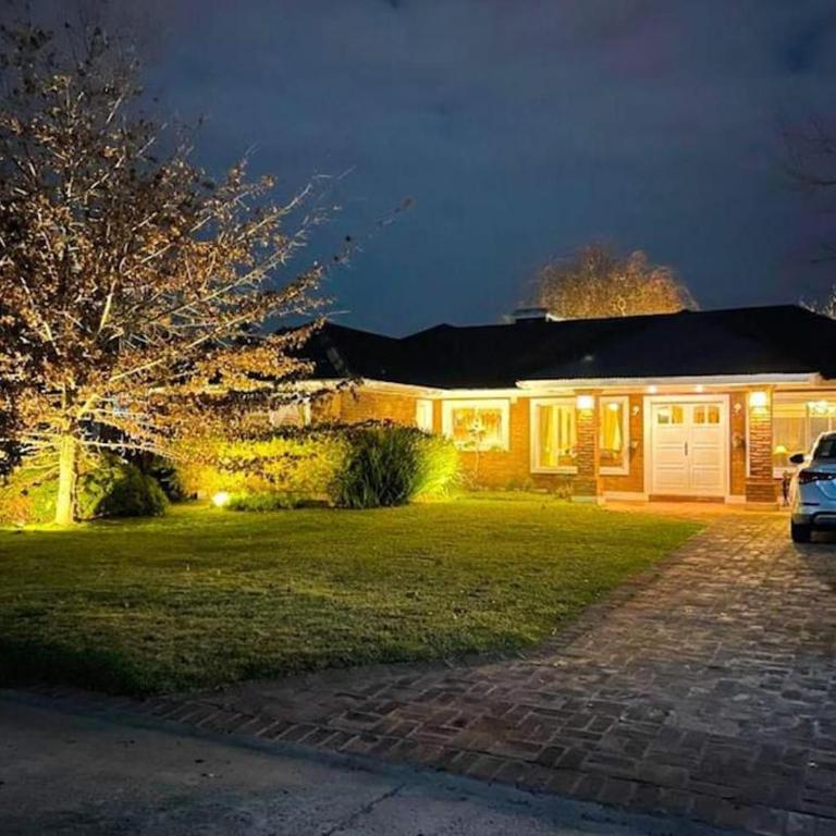 Casa con piscina privada climatizada e iluminada en exclusivo Golf Country Club Campo de Golf de 18 hoyos Piscina cubierta climatiza del club Canchas de futbol y tenis profesionales iluminadas Recreación Infantil Market y todo tipo de servicios - Villa con piscina privada - 5
