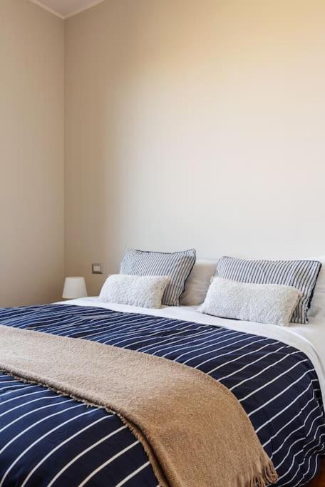 Schiavoni Flexyrent WiFi - Appartamento con 1 Camera da Letto - 2