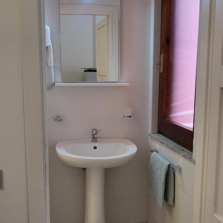 Villetta Eliselena Best Vacation Ever - Two-Bedroom House - 10