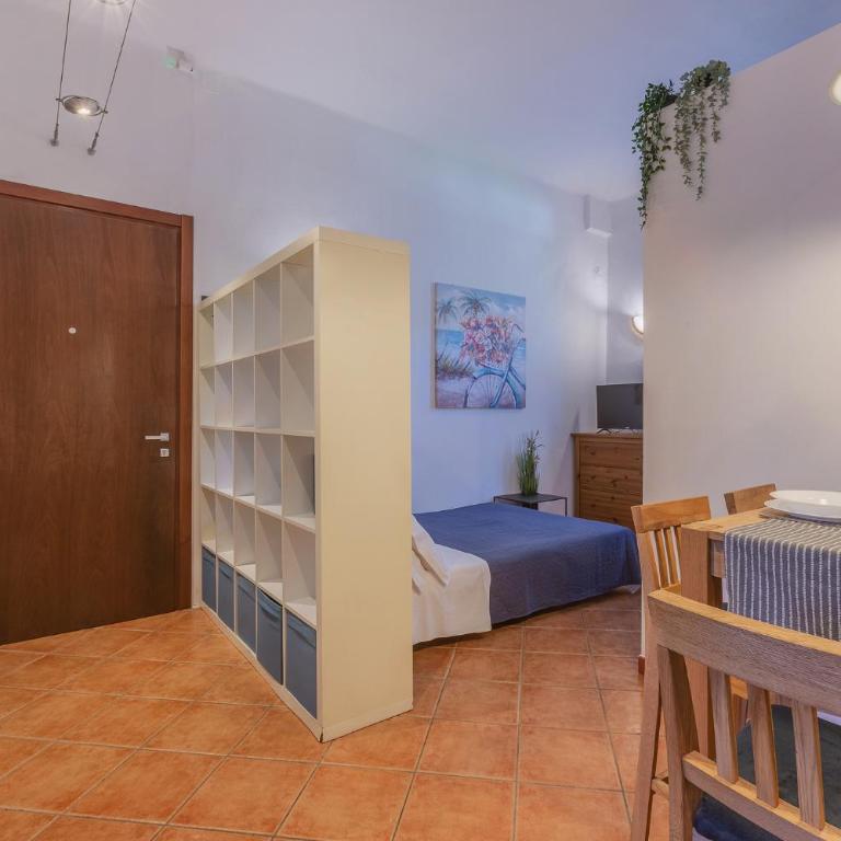 GuestHost - Ferrara Station Essential Apartment with parking - One-Bedroom Apartment - 5