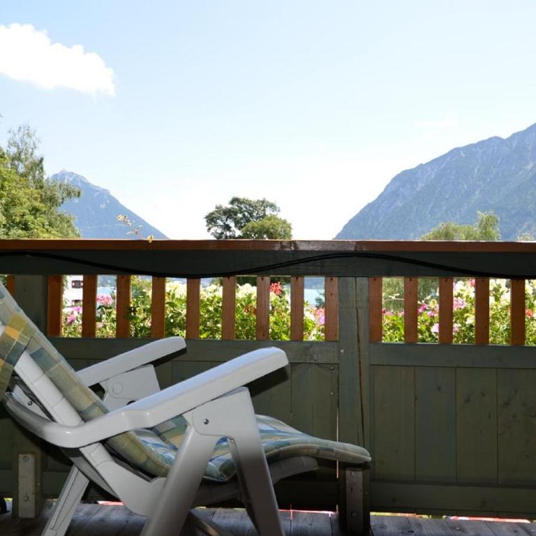 Hotel Christina - Ihr kleinstes 4* Hotel am Achensee - Doppelzimmer mit Seeblick - 1