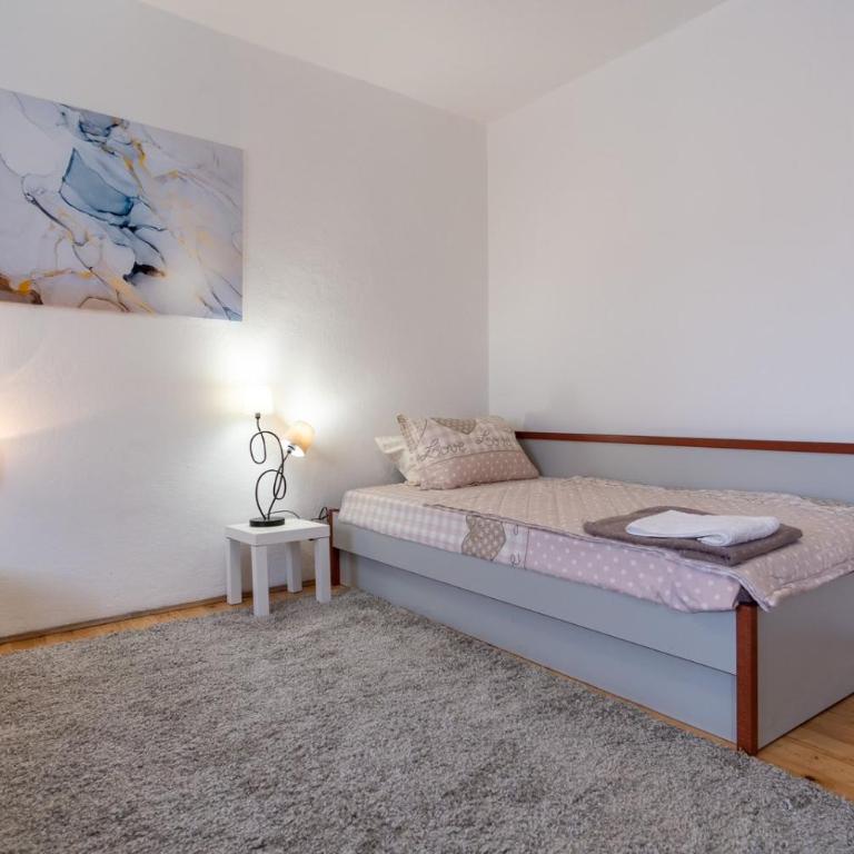 Sunny days - One-Bedroom Apartment - 2