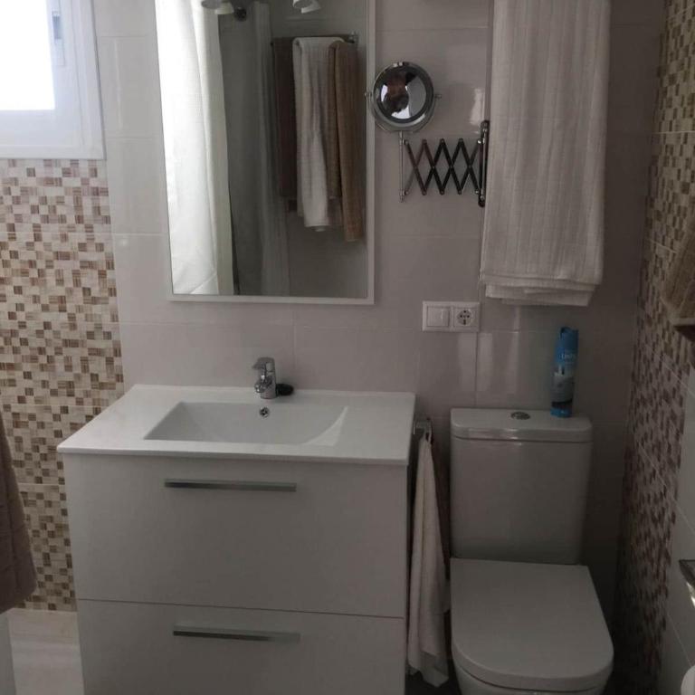 Apartment Sleeps 4 Near Beach - Apartamento - 4