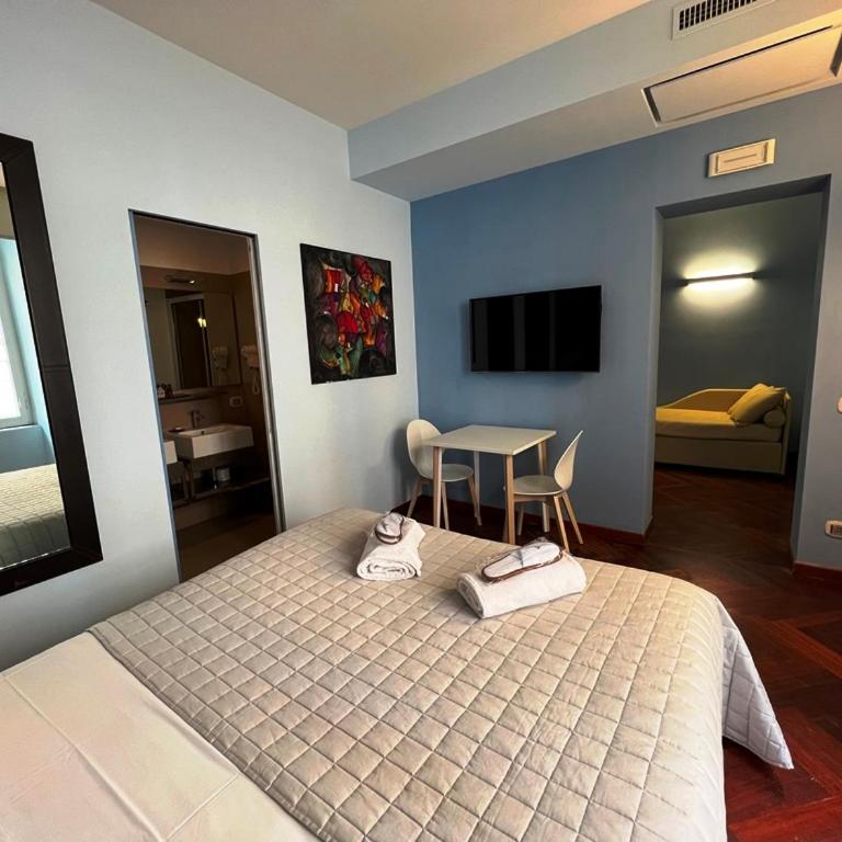 Dolce Vita Guest House - Camera Tripla Deluxe - 8