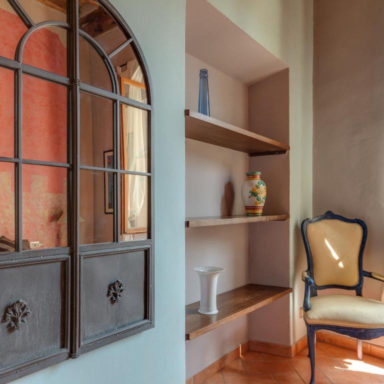 Dante States Apartments - Studio - 12