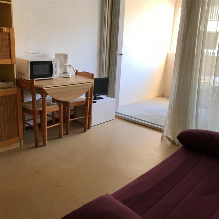 Studio cabine avec piscine, plage à 50m, parking privé, commerces à 400m - FR-1-81-339 - Studio - 3
