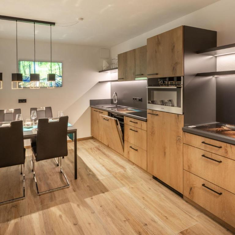 FOR MOMENTS Apartments & Spa - Apartment mit Terrasse - 4