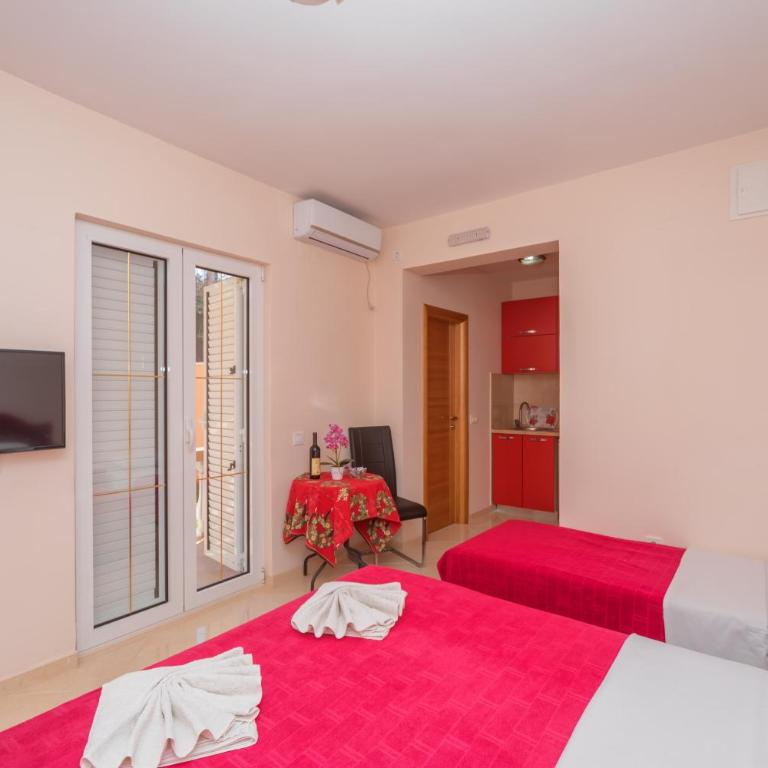 Apartmani Milacic - Porodični Studio - 1