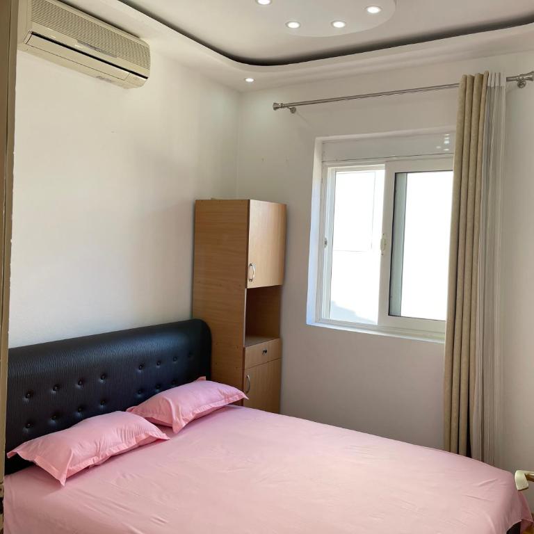 Apartmani centar ulcinj - Dvokrevetna Soba sa Bračnim Krevetom i Terasom - 4