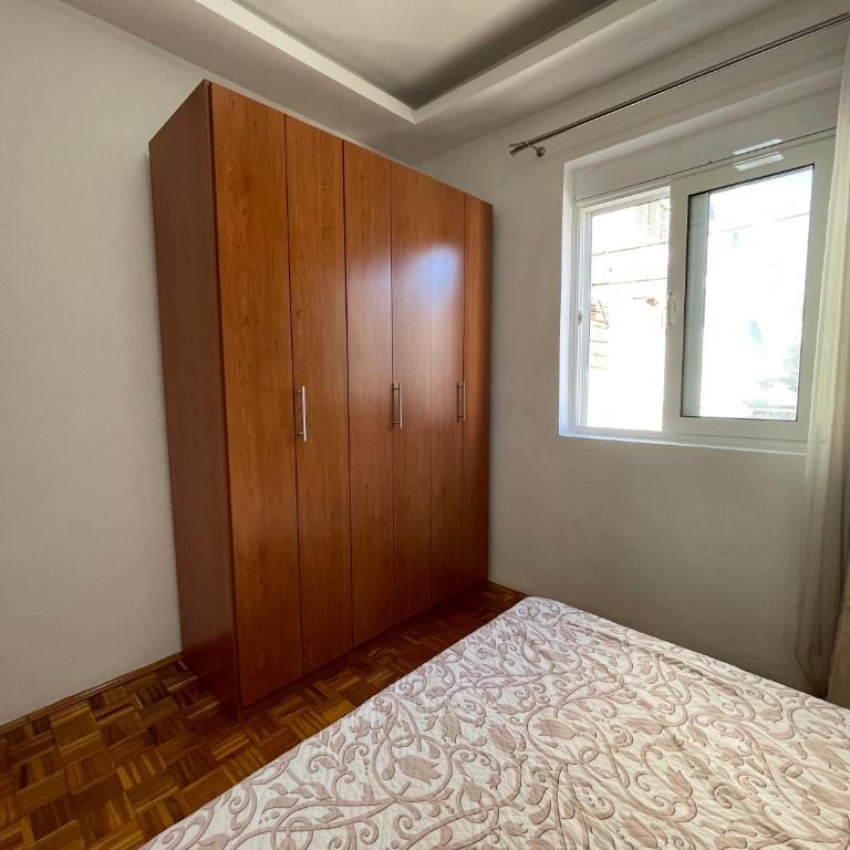 Apartmani centar ulcinj - Deluks Dvokrevetna Soba sa Bračnim Krevetom - 5